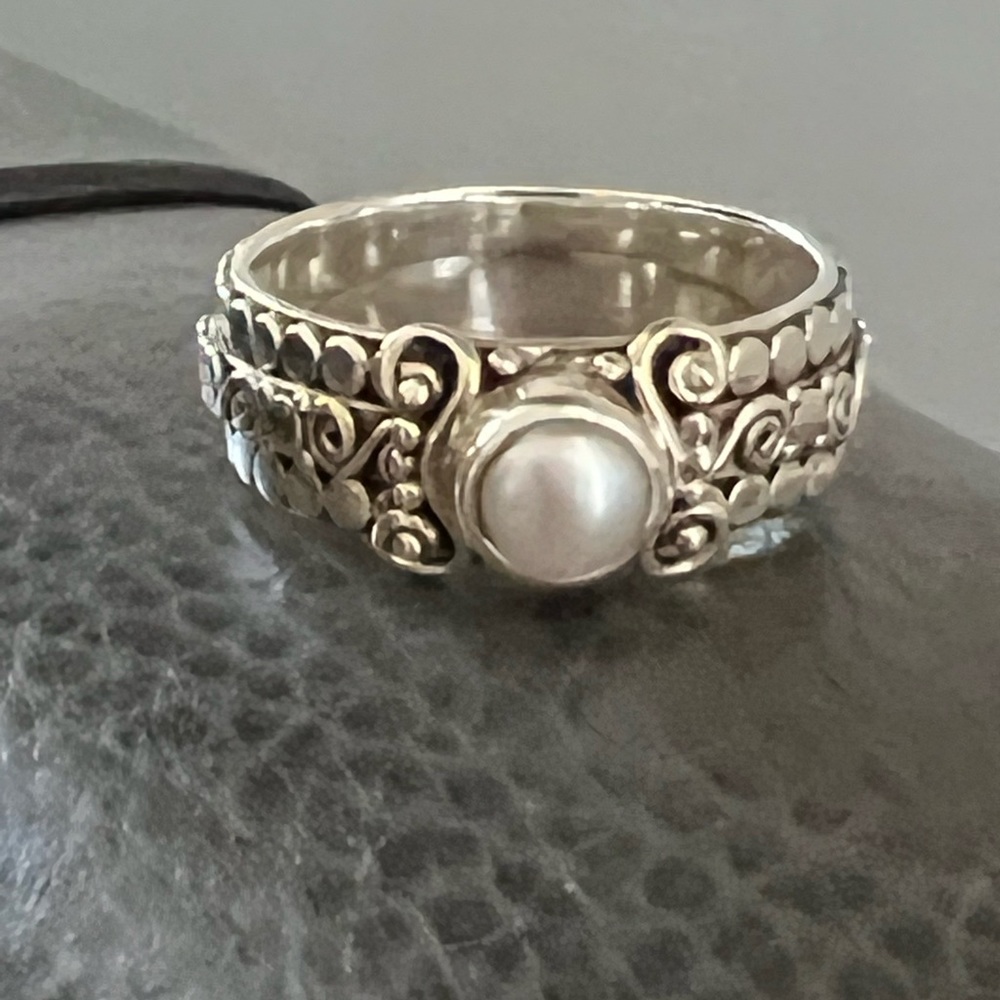 Sterling Silver Pearl Ring